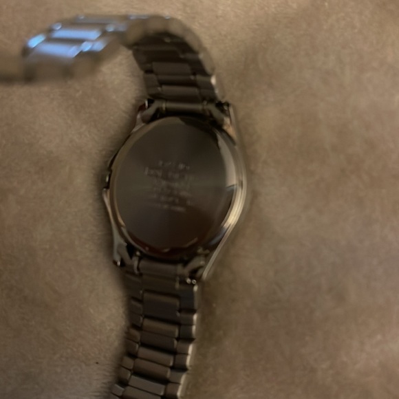 **SOLD ELSEWHERE** Casio - (Quartz) Silver Watch w/ Black Face - Picture 5 of 12